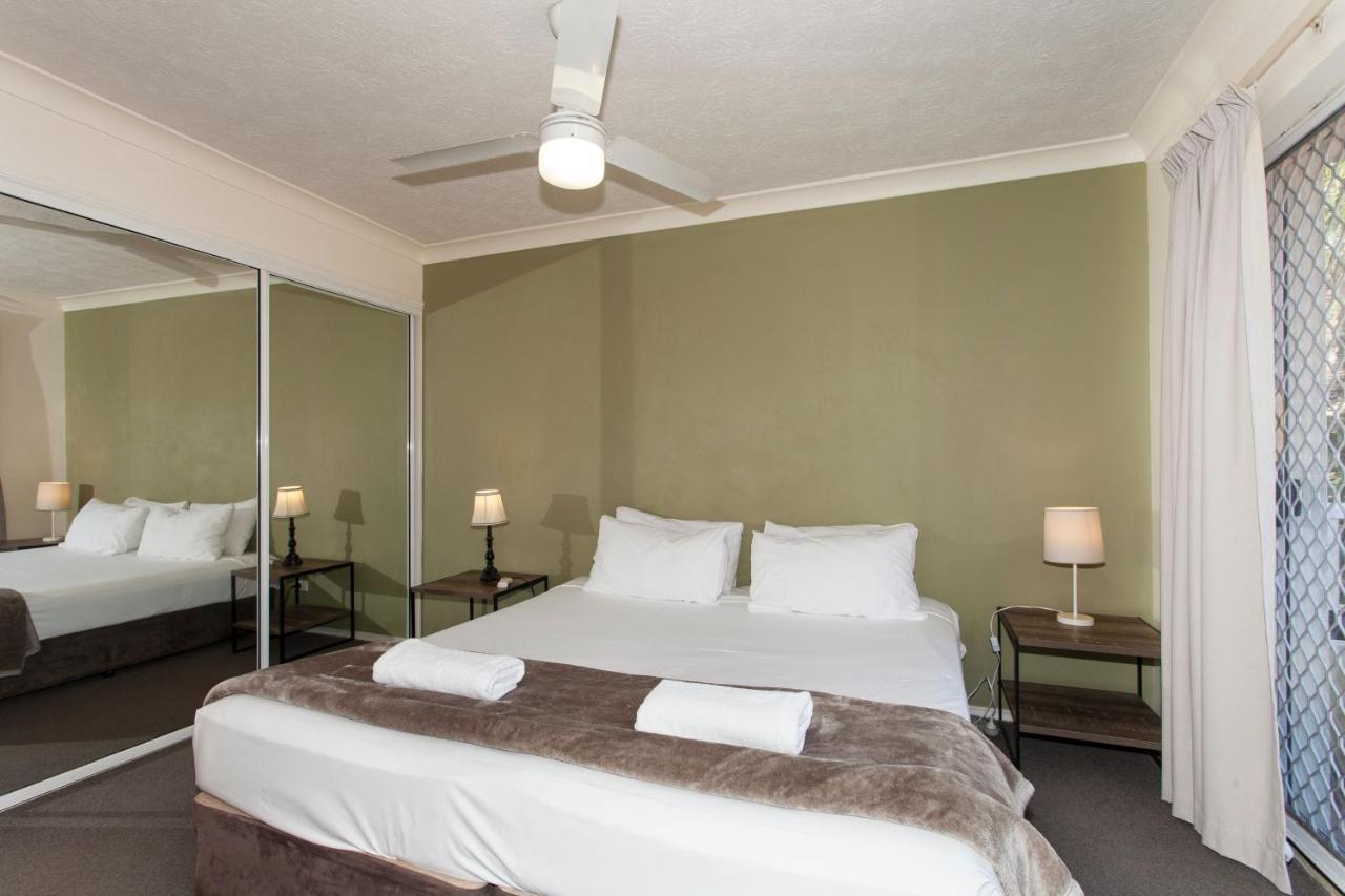 Hotel Surfers Tradewinds à Gold Coast Extérieur photo